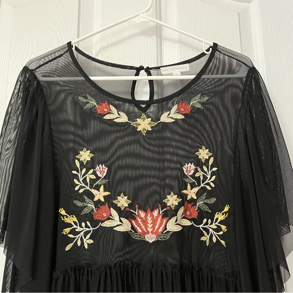 Coco + Jaimeson Black Sheer Boho Tunic Dress Sz M Floral Embroidered Festival - Picture 2 of 7